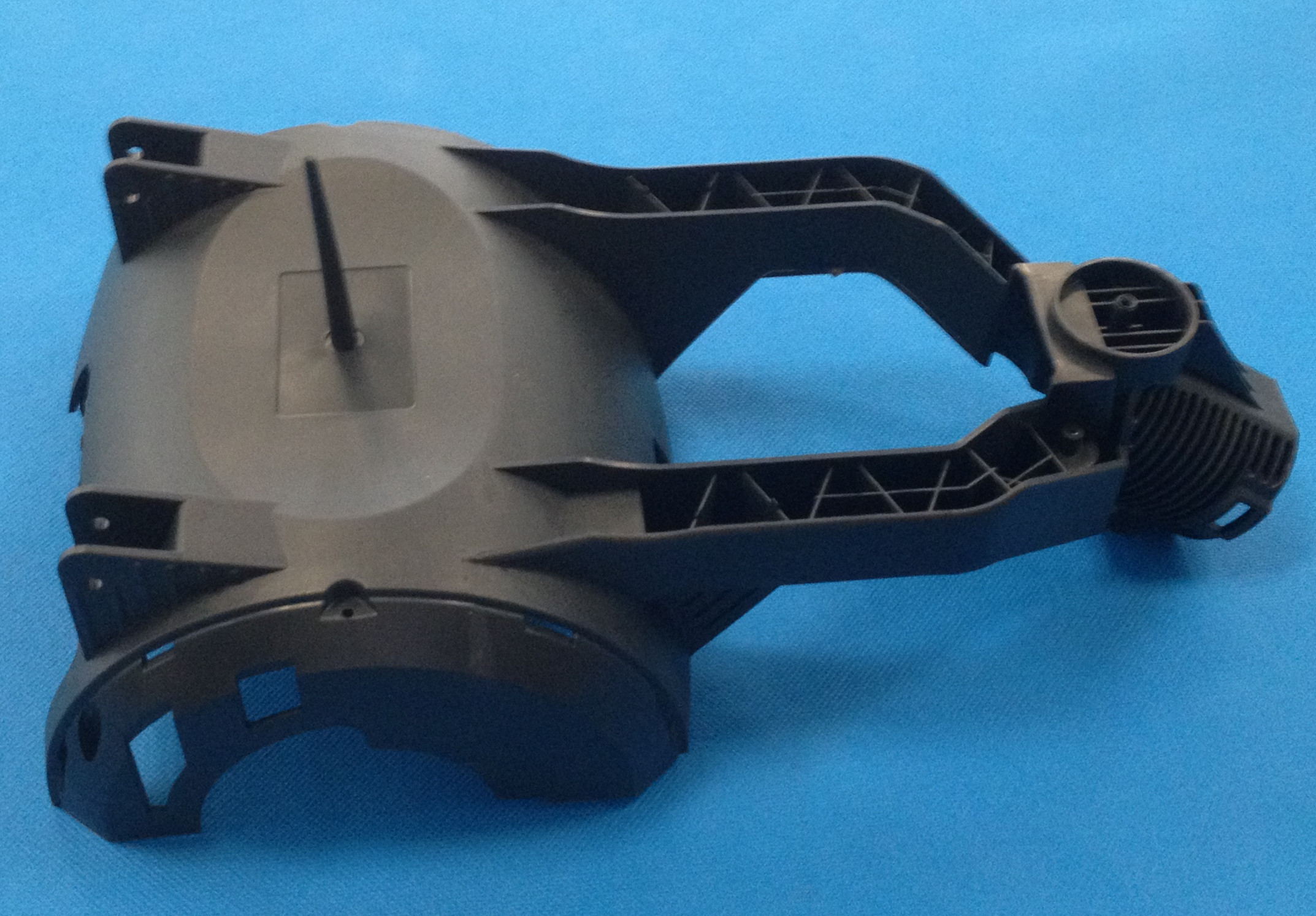 4. более чистый корпус